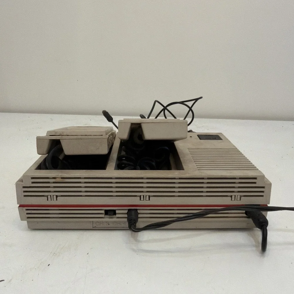 Vintage Mattel Electronics Intellivision II 5872 Console w/ Dual Controllers